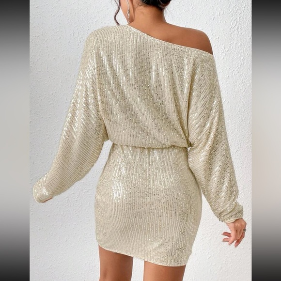 Cream sequins long sleeve mini dress holiday party - Picture 3 of 6